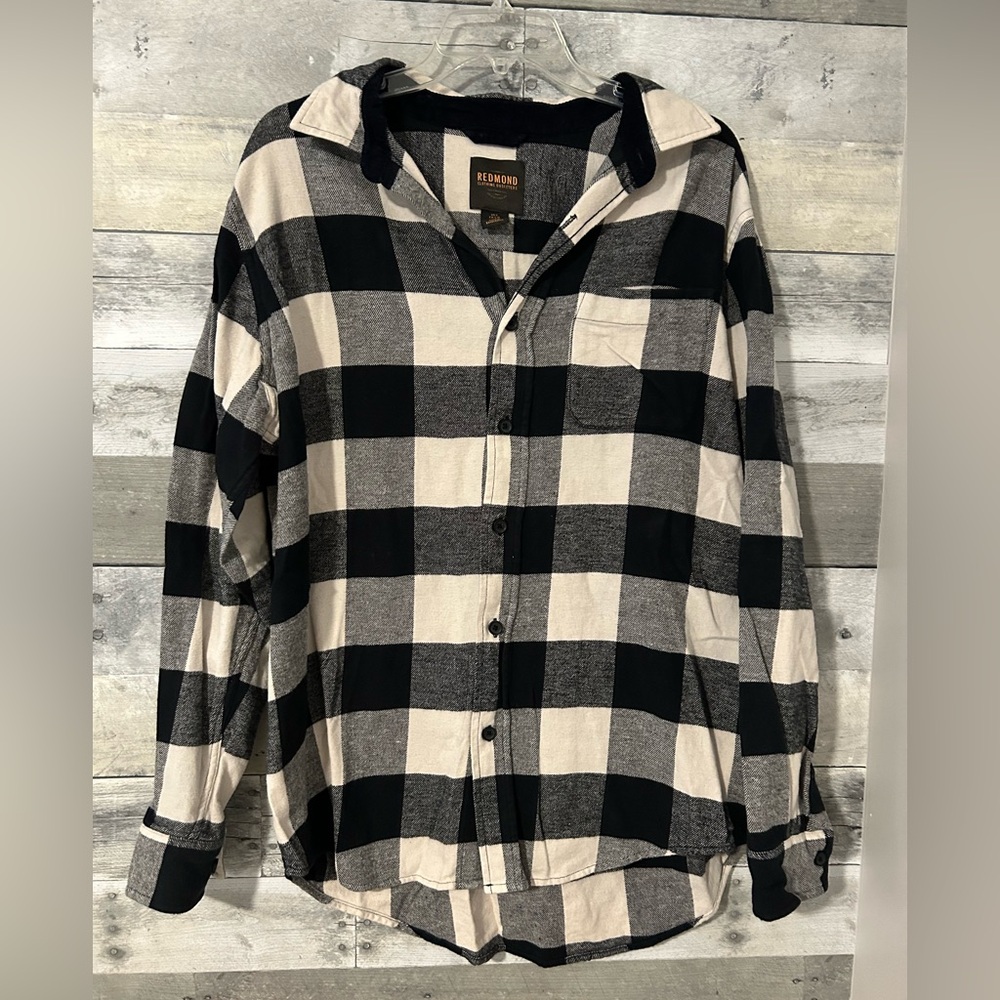 Black and White Plaid Men's Casual Shirt